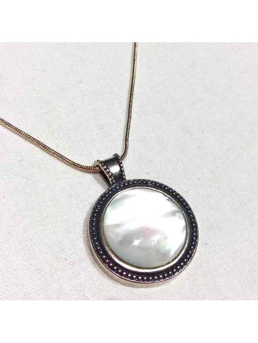 MOTHER OF PEARL STERLING SILVER NECKLACE